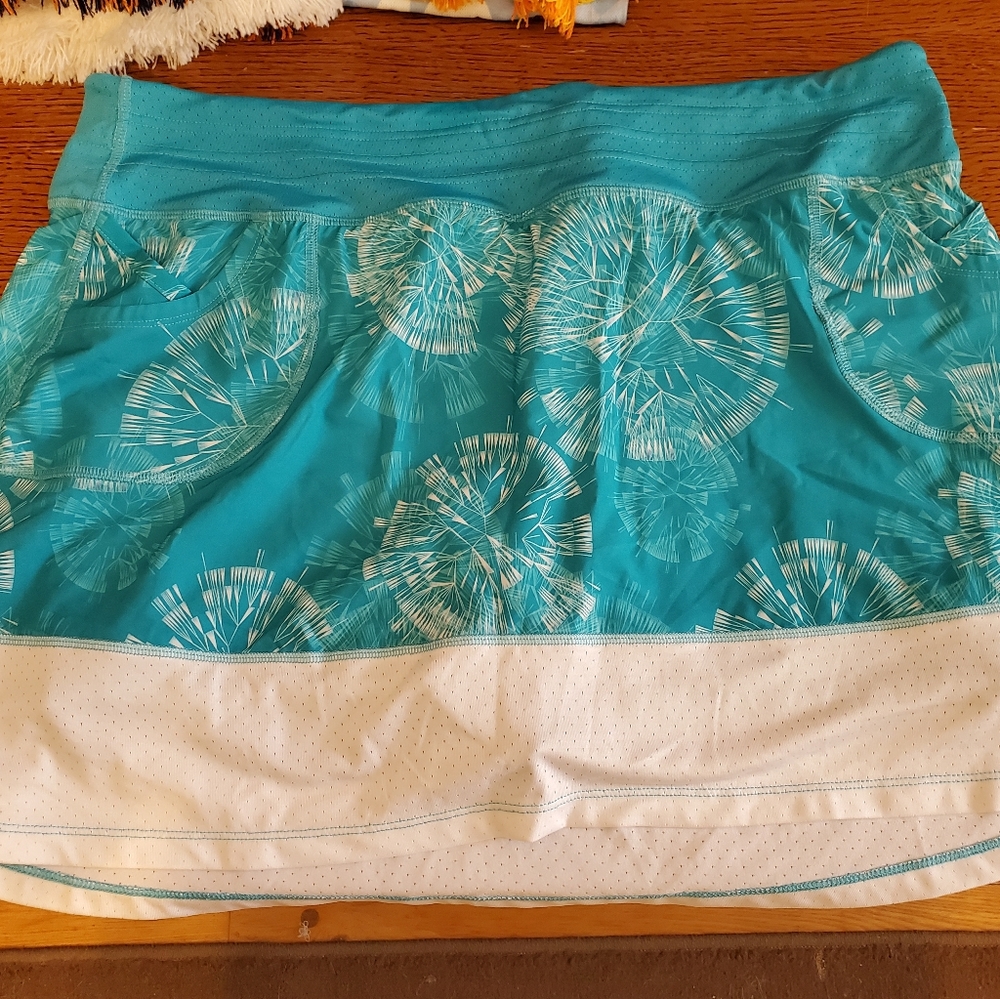 XL Skirt Sports Running Skirt with built in shorts
